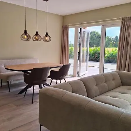 Apartment Bij Broeders Vakantieappartmenten De Moer