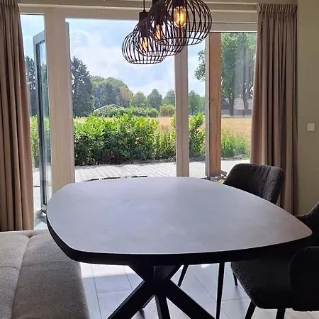 Bij Broeders Vakantieappartmenten * De Moer